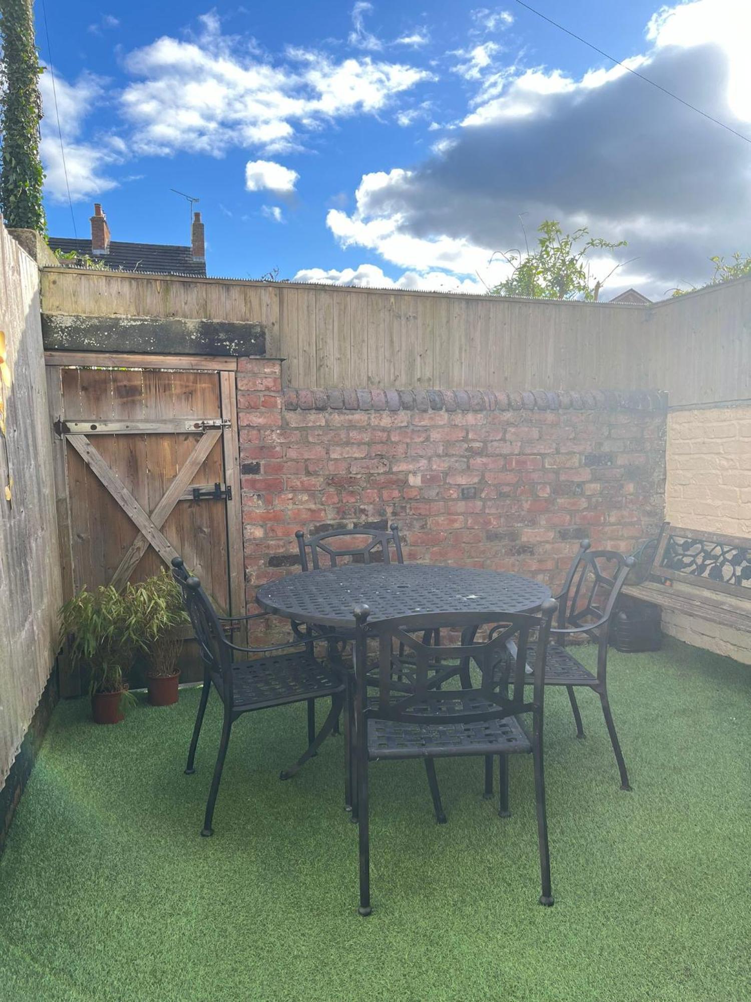 City Of Chester Award Winning Cottage -Pixie Terrace Честер Экстерьер фото